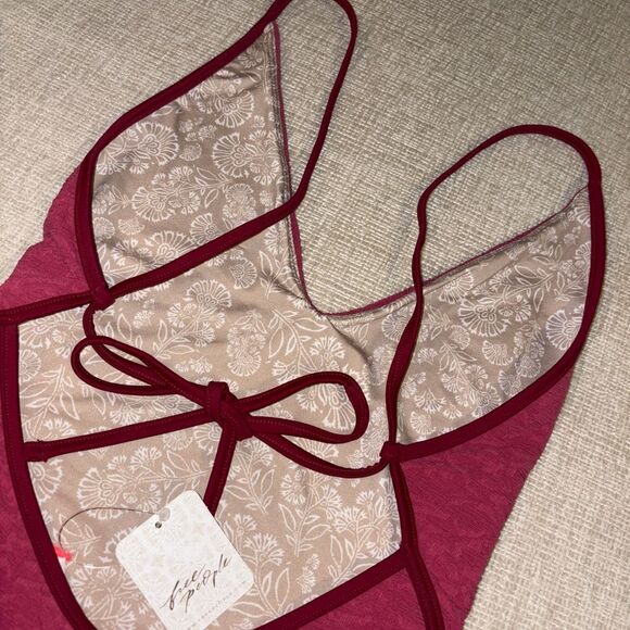 Free People Beach Amber One Piece Swimsuit Free-est Pink Berry Sz Small NWT NEW - Picture 8 of 9